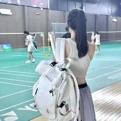 梁悦